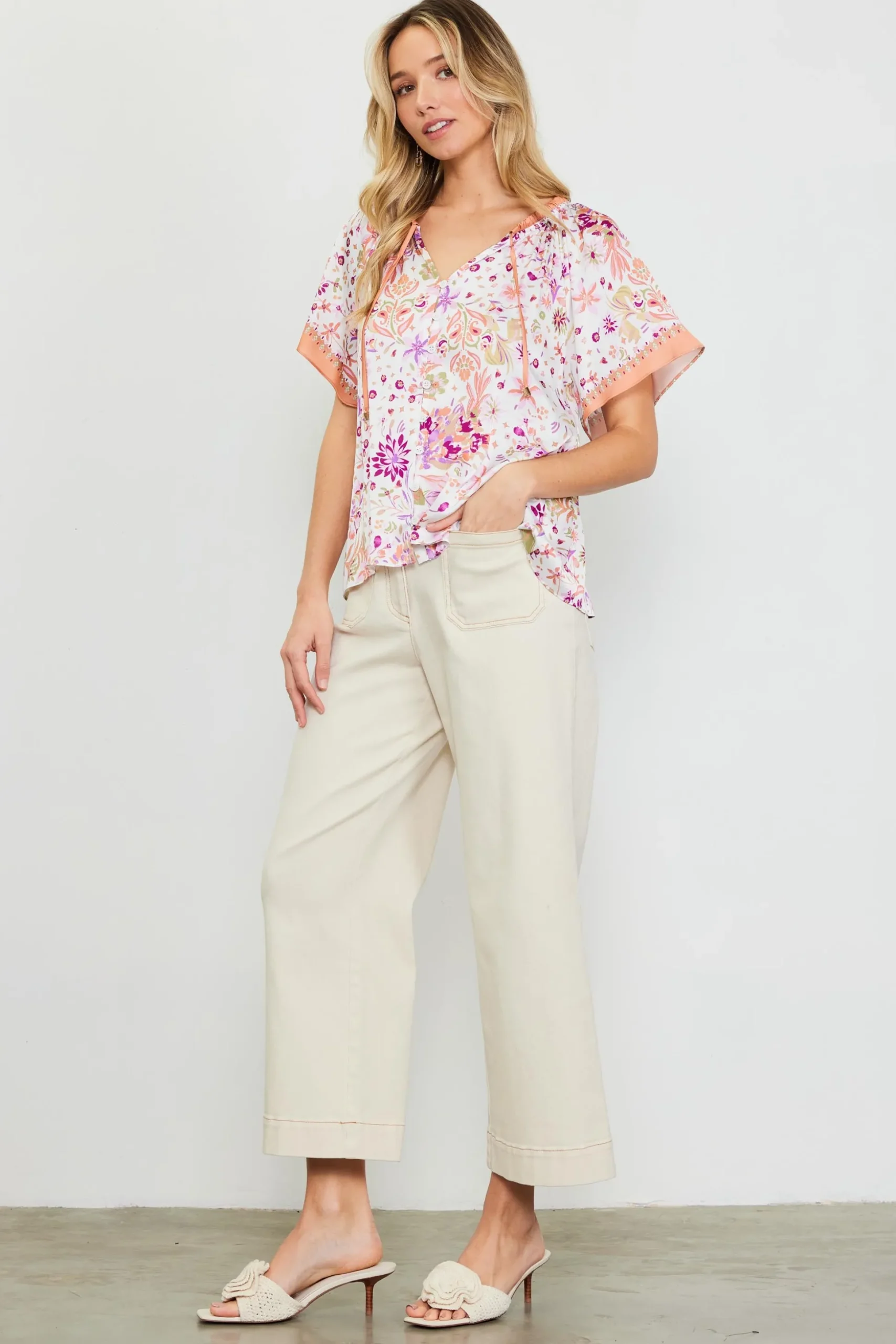 Magnolia Border Print Short Sleeve Top